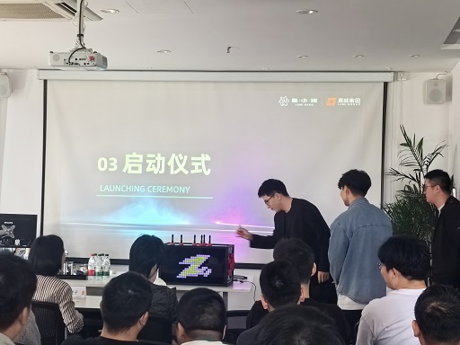 0CE76991405513C6E3734179D2A9E08D.jpg 0CE76991405513C6E3734179D2A9E08D.jpg